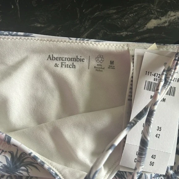 2 piece bathing suit / swimsuit - Picture 4 of 12